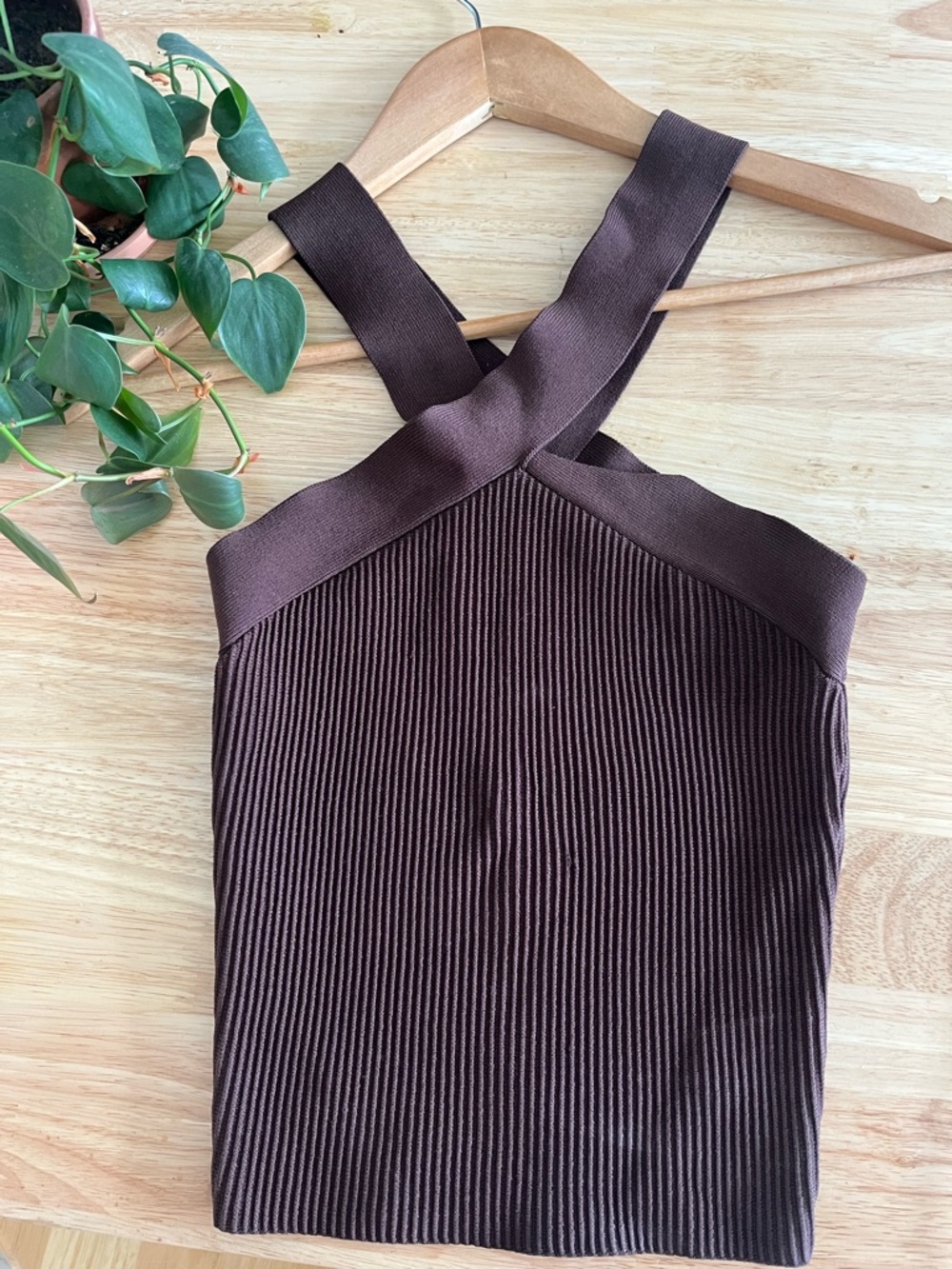Babaton Cross-Back Ribbed Tank - Brown